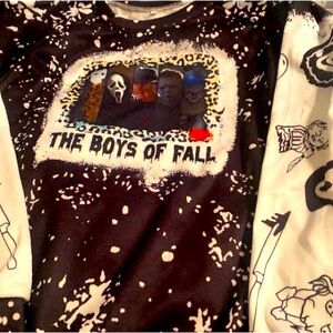Boys of fall crewneck sweatshirt 
Size large 
No smoking
